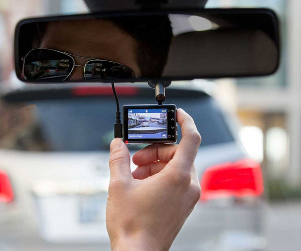 Comment fonctionne une dashcam ? Brève explication de la dashcam