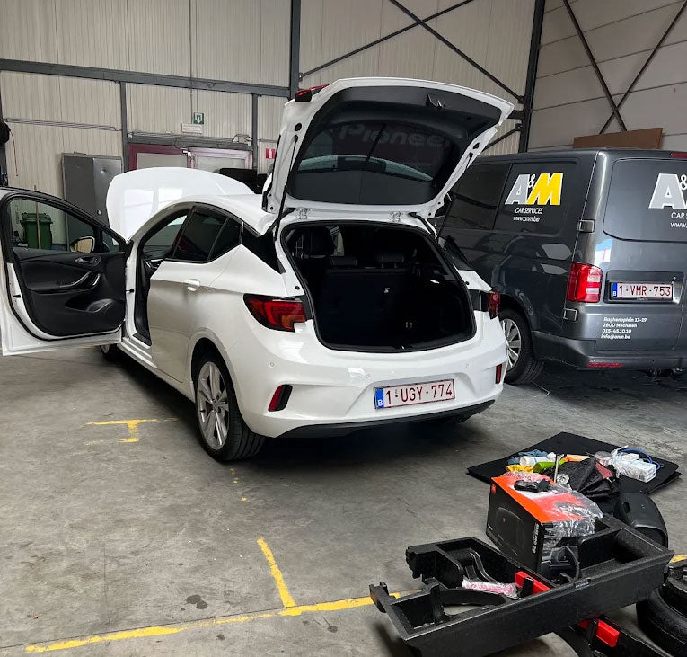 Dashcam inbouwlocatie in de regio Mechelen